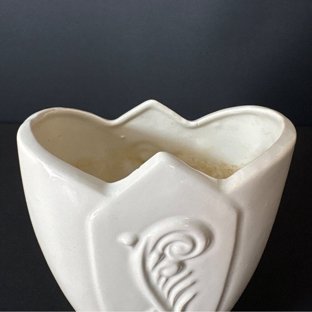 Vintage Fredericksburg Art Deco Pottery Glossy Vase Tulip FiddleHead Fern Motif - Picture 12 of 16